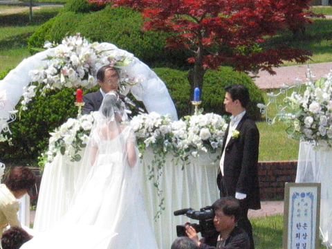[그림:wedding-13.jpg]